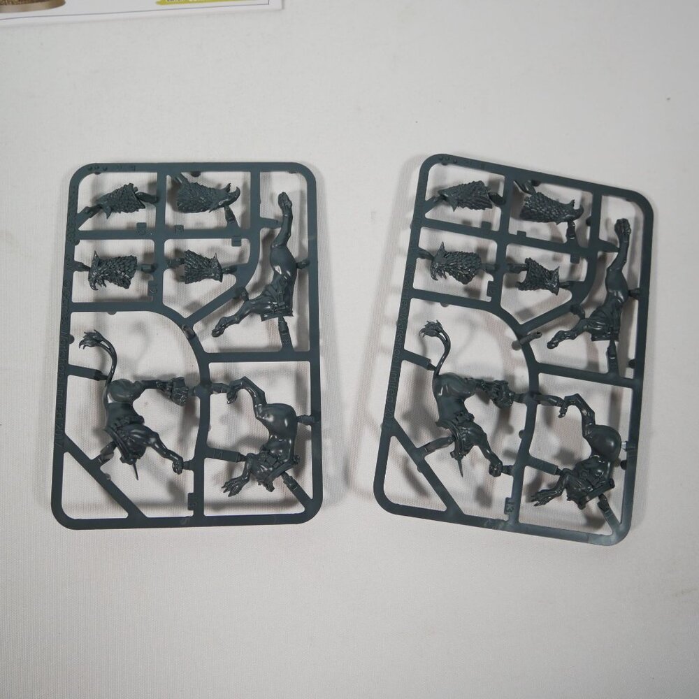 Warhammer Age Of Sigmar Gryph-Hounds (x6) GW New On Sprue - Picture 5 of 6